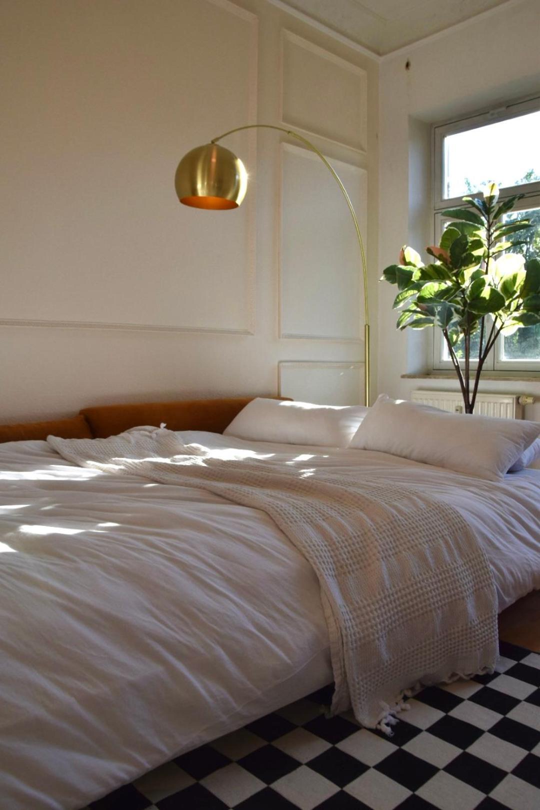 Charmanter Altbau In Schleussig Mit Balkon Leipzig Eksteriør bilde